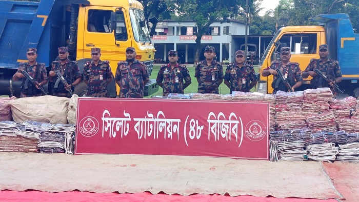 সাড়ে ৭ কোটি টাকার চোরাই পণ্য আটক