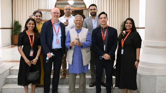 অপতথ্য মোকাবিলায় কার্যকর উপায় খুঁজতে মেটাকে প্রধান উপদেষ্টার আহ্বান