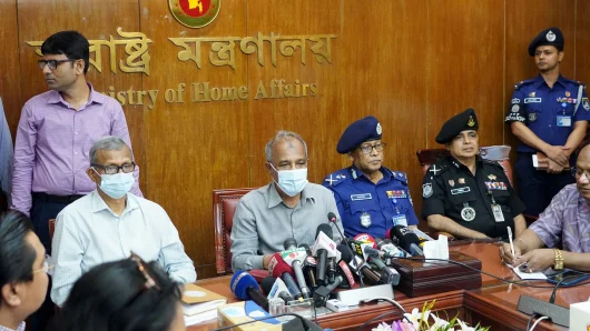 নির্বাচনের প্রস্তুতি নিতে আইনশৃঙ্খলা বাহিনীকে নির্দেশ