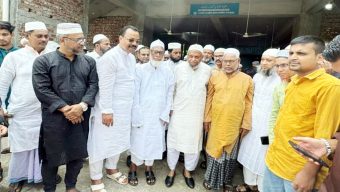 শেখঘাট মসজিদ থেকে নির্বাচনের ইজাজত নিলেন আরিফুল হক