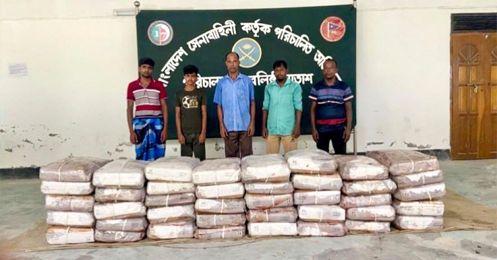 জৈন্তাপুরে সেনা অভিযানে ৪ হাজার কেজি ভারতীয় মাংসসহ আটক ৫