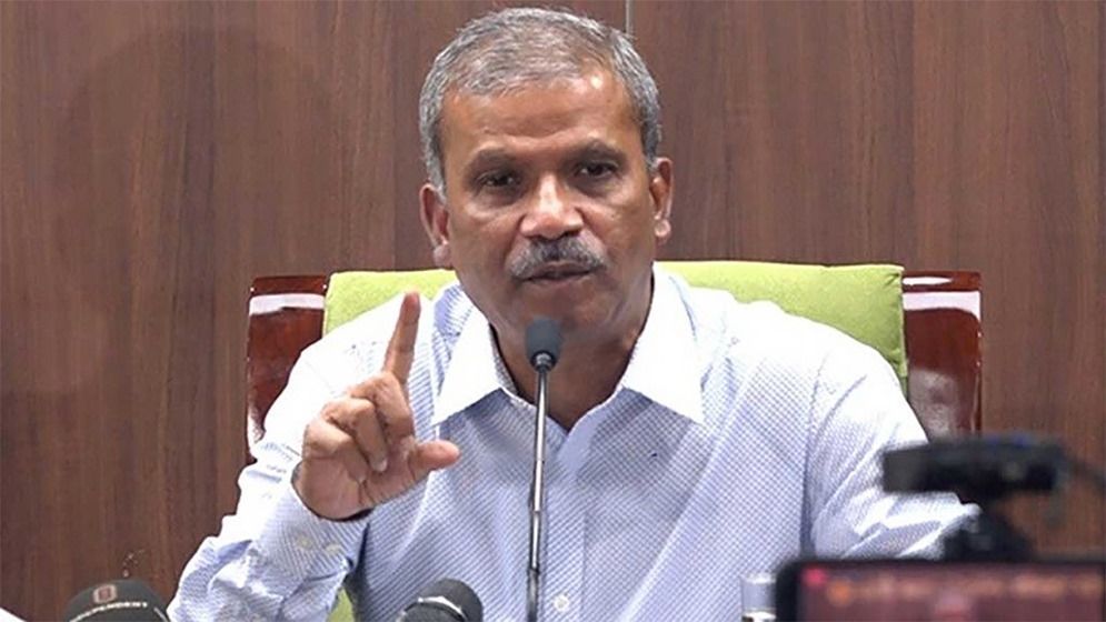 একাত্তর নিয়ে বক্তব্যের পর দুঃখ প্রকাশ করলেন আসিফ নজরুল