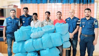 ভাঙ্গারি দোকান থেকে ৫০ কেজি গাঁজাসহ আটক ৩
