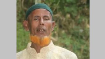 বৃদ্ধকে হত্যা করে লাশ নালায়