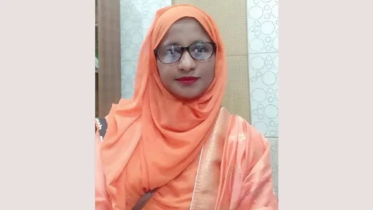 সড়ক দুর্ঘটনায় দুই পা হারালেন সংবাদ পাঠিকা