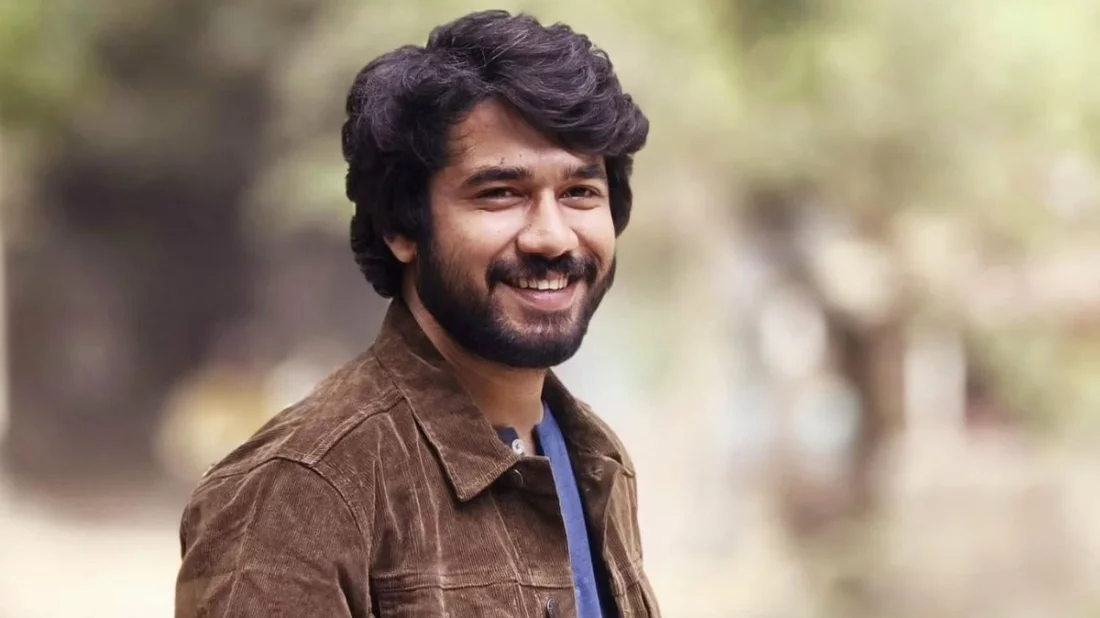 ‘আমার ছবিটা বড় করে প্রিন্ট করো এবং সবচেয়ে পচা জুতাটা নিক্ষেপ করো’