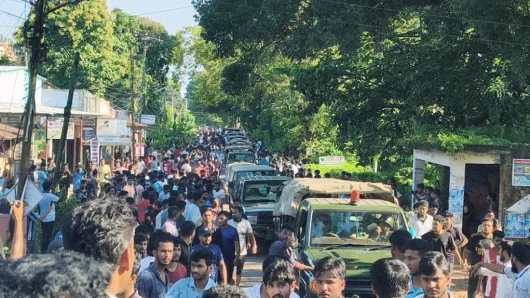 চট্টগ্রাম বিশ্ববিদ্যালয়ে যৌথ বাহিনী মোতায়েন