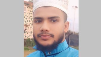 মোবাইল ফোন চার্জ দিতে গিয়ে বিদ্যুৎপৃষ্ট হয়ে যুবক নিহত