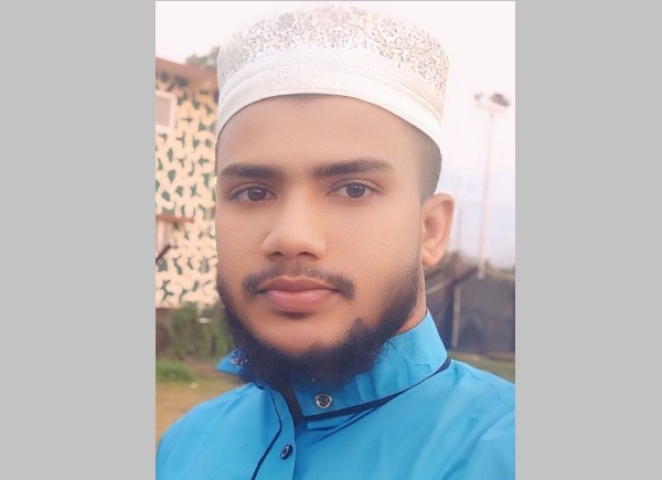 মোবাইল ফোন চার্জ দিতে গিয়ে বিদ্যুৎপৃষ্ট হয়ে যুবক নিহত