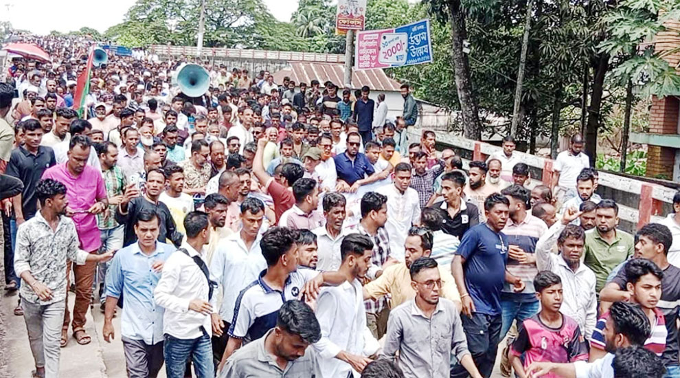 দিরাইয়ে নাছির চৌধুরীর সমর্থনে ঢাক-ঢোলের বর্ণাঢ্য শোভাযাত্রা