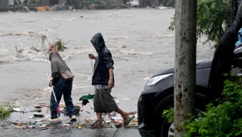 ইন্দোনেশিয়ায় হঠাৎ বন্যায় ১১ জনের মৃত্যু