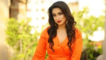 নিজের  ভিত শক্ত না করে সবকিছু বিলিয়ে দেওয়া উচিত নয়: পপি