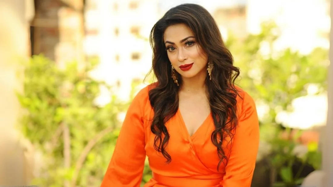 নিজের  ভিত শক্ত না করে সবকিছু বিলিয়ে দেওয়া উচিত নয়: পপি