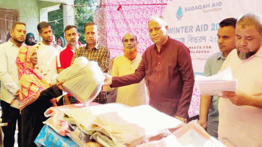 শীতার্তদের মাঝে কম্বল বিতরণ করলেন এমরান চৌধুরী