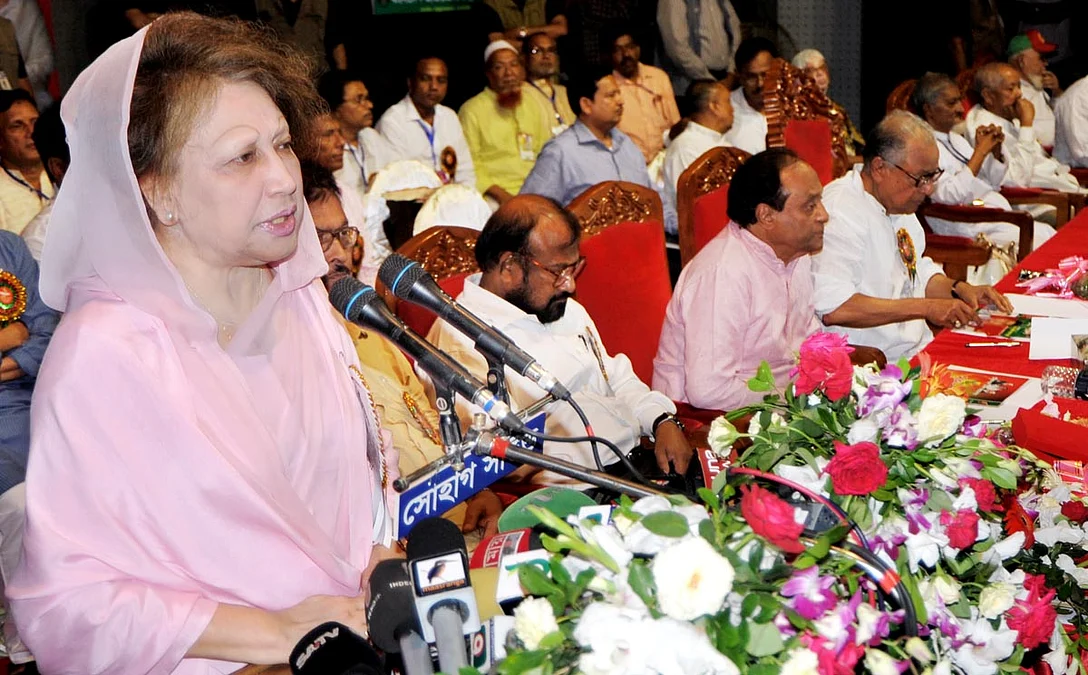টানা ৪১ বছর বিএনপির চেয়ারপারসনের দায়িত্বে ছিলেন খালেদা জিয়া