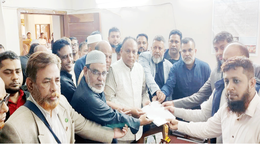 সিলেট-৬ : বিএনপির প্রার্থী এমরান আহমদ চৌধুরীর মনোনয়নপত্র সংগ্রহ