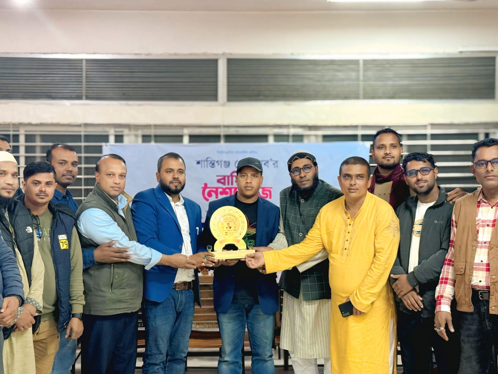 শান্তিগঞ্জ প্রেসক্লাবের বিশেষ সম্মাননা স্মারক পেলেন যুক্তরাজ্য প্রবাসী বশির আহমেদ