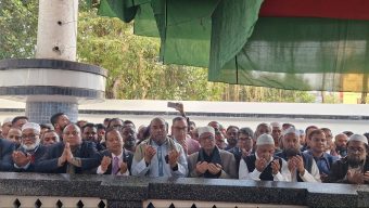 সিলেটে দুই ওলির মাজার জিয়ারত করলেন মির্জা ফখরুল