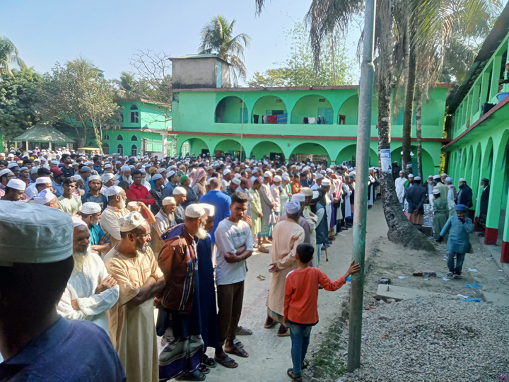 মাওলানা আব্দুল ওয়াদুদ হোসাইনীর দাফনসম্পন্ন