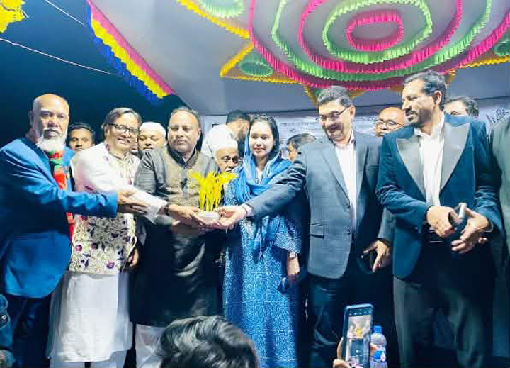 এমরানের পক্ষে মাঠে সৈয়দা আদিবা