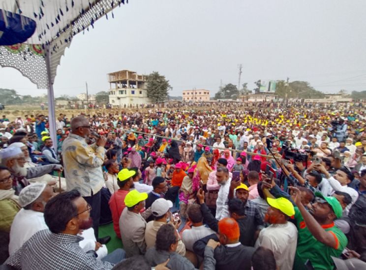 কোম্পানীগঞ্জে আরিফুল হক চৌধুরীর সমাবেশে জনতার ঢল