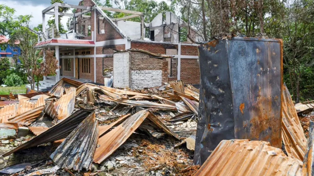 মণিপুরে ফের কুকি-নাগা দাঙ্গা, বাড়িঘরে অগ্নিসংযোগ