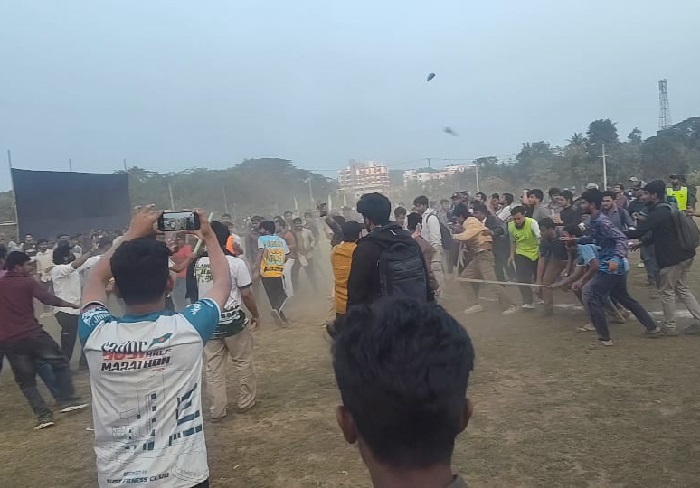 শাবিপ্রবিতে সংঘর্ষ, শিক্ষকসহ আহত অনেকে