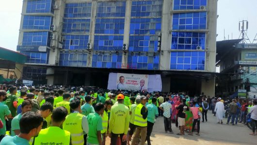 প্রধানমন্ত্রীর ঈদ অনুদান পরিচ্ছন্নতাকর্মীদের হাতে তুলে দিলেন সিসিক প্রশাসক