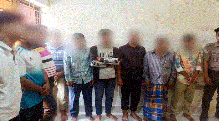 চোরাই পণ্যসহ গ্রেপ্তার ৯